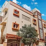 Collection O Orchid Residency Medavakkam